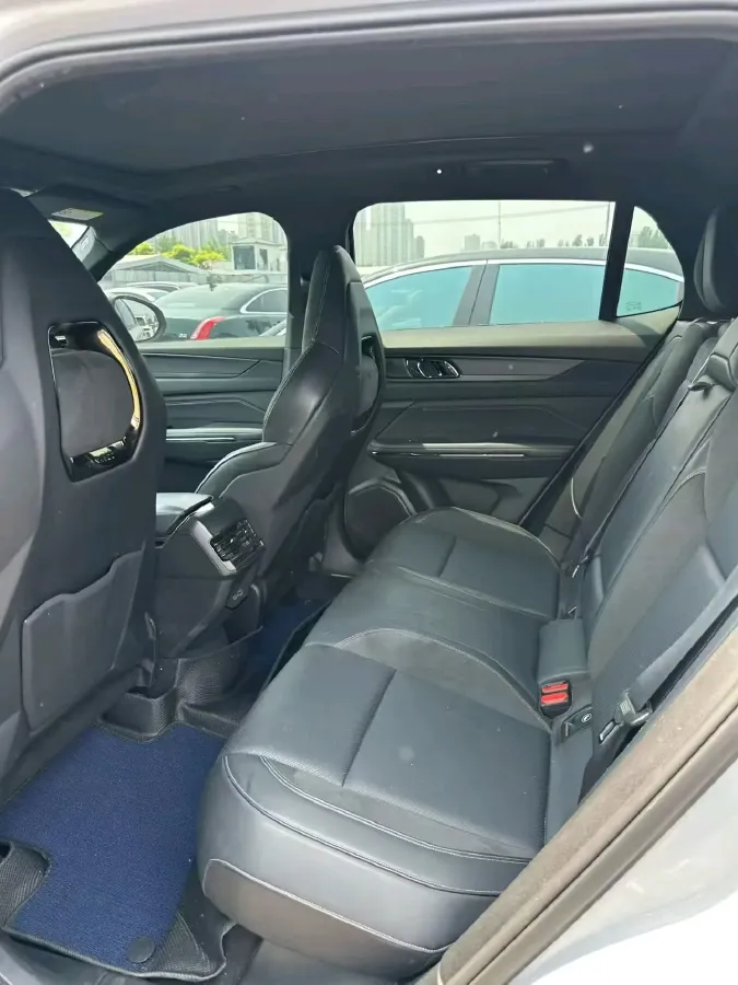 2022 Isuzu Mu-X 2.0T 220HP L4 8AT,autocango,china used car exporter,china ev exporter,chinese used car exporter,chinese used ev exporter