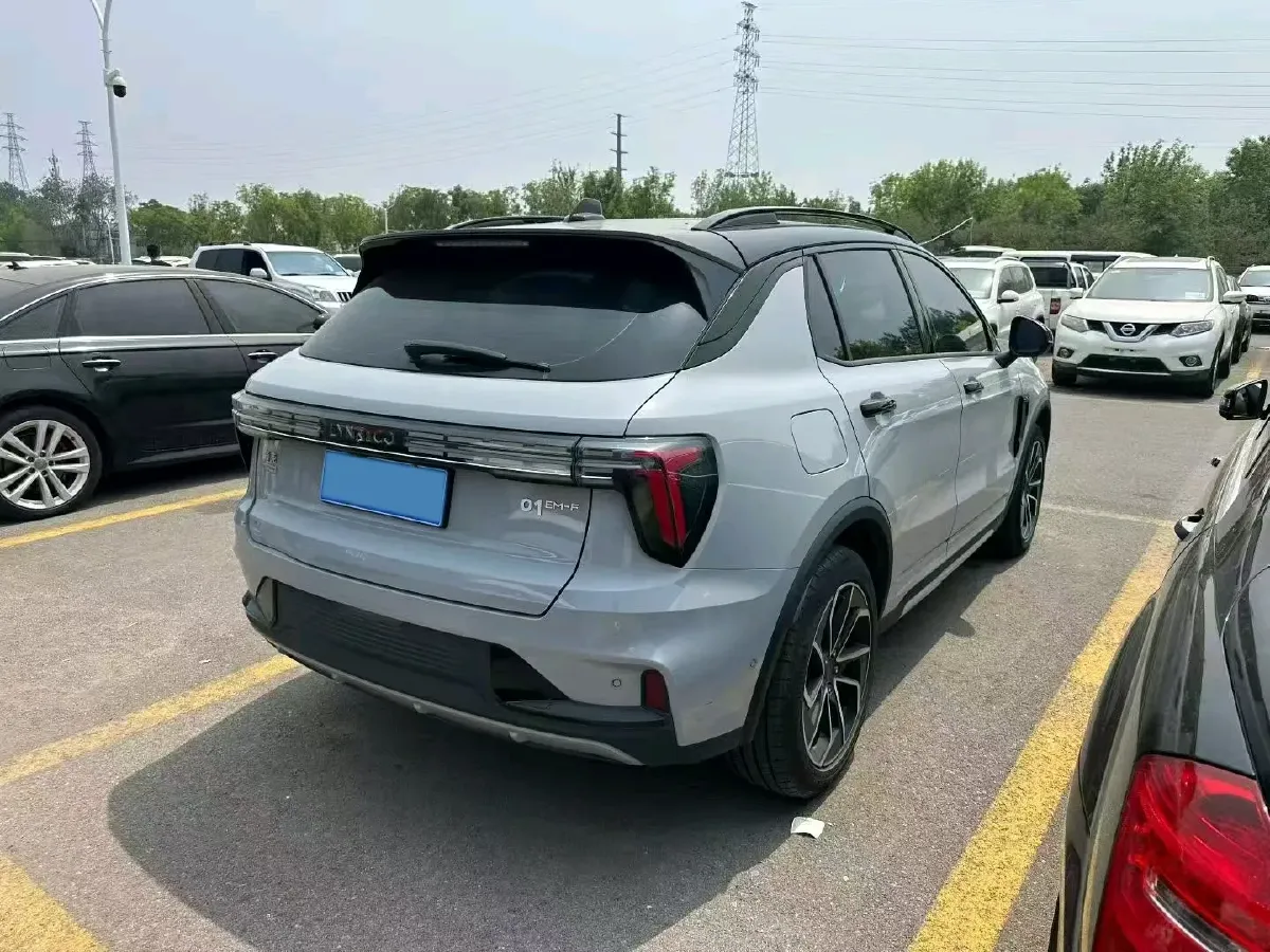 2022 Isuzu Mu-X 2.0T 220HP L4 8AT,autocango,china used car exporter,china ev exporter,chinese used car exporter,chinese used ev exporter