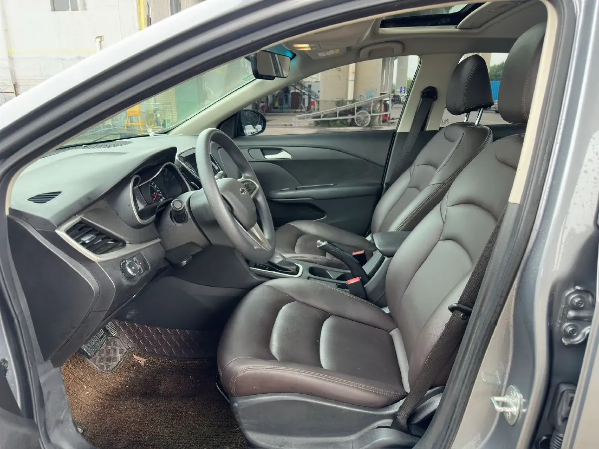 2019 Chevrolet Monza 1.0T 125HP L3 6DCT,autocango,china used car exporter,china ev exporter,chinese used car exporter,chinese used ev exporter