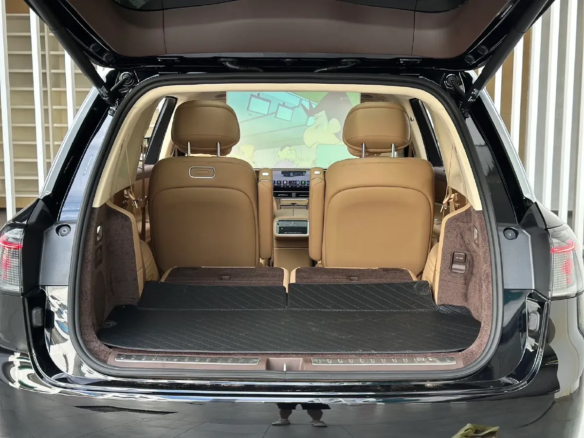 2025 AITO AITO M9 REEV 160HP REEV 52KWH,autocango,china used car exporter,china ev exporter,chinese used car exporter,chinese used ev exporter