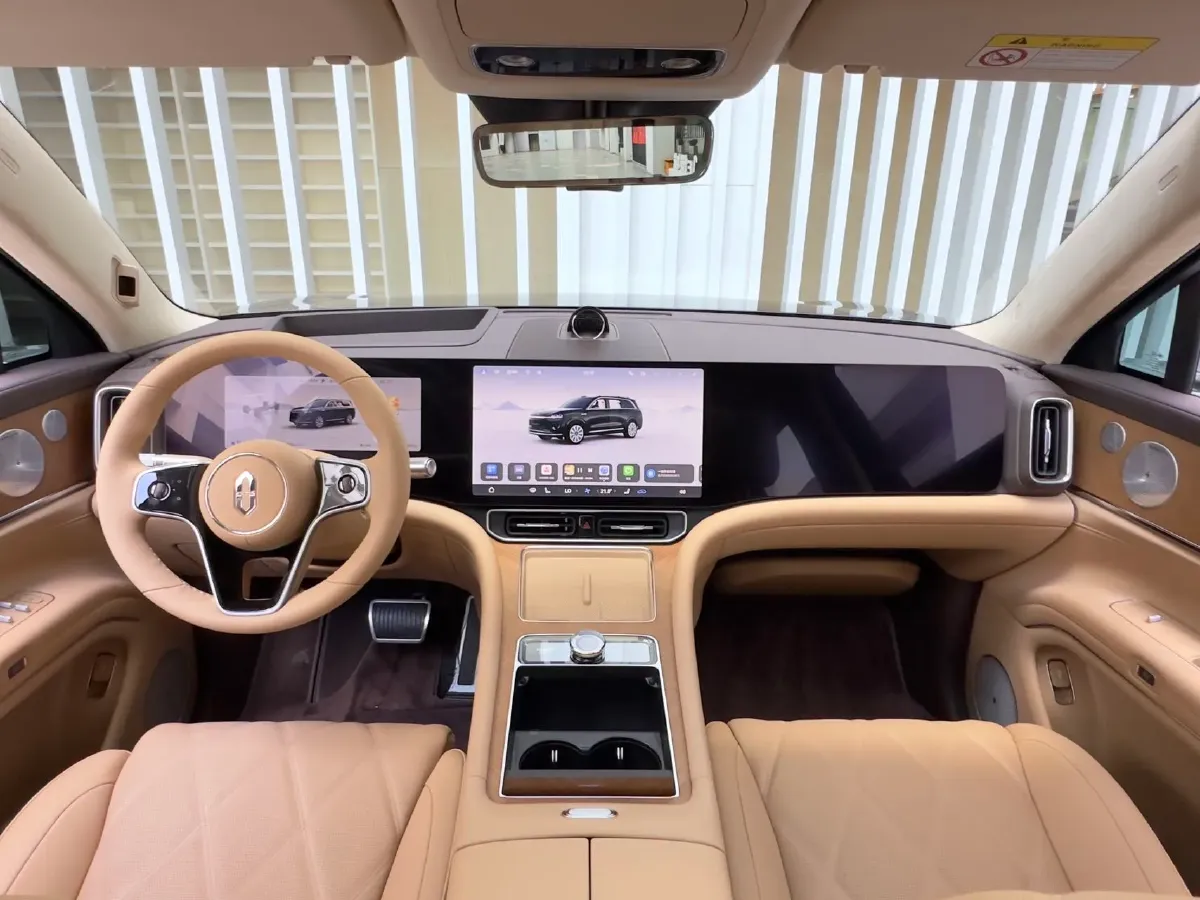 2025 AITO AITO M9 REEV 160HP REEV 52KWH,autocango,china used car exporter,china ev exporter,chinese used car exporter,chinese used ev exporter
