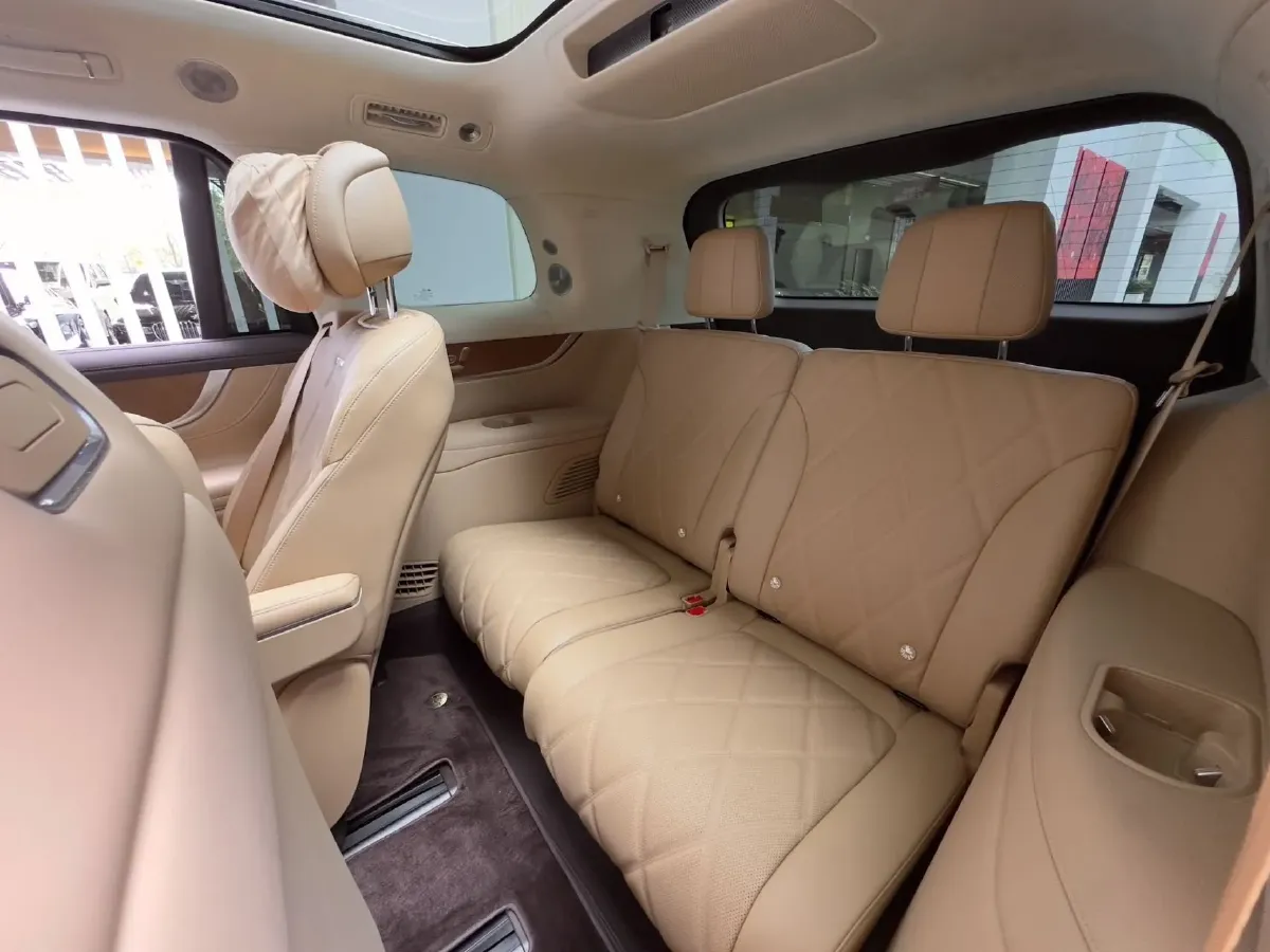 2025 AITO AITO M9 REEV 160HP REEV 52KWH,autocango,china used car exporter,china ev exporter,chinese used car exporter,chinese used ev exporter
