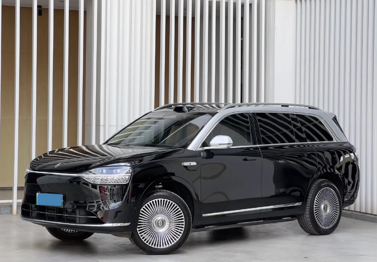 2025 AITO AITO M9 REEV 160HP REEV 52KWH,autocango,china used car exporter,china ev exporter,chinese used car exporter,chinese used ev exporter