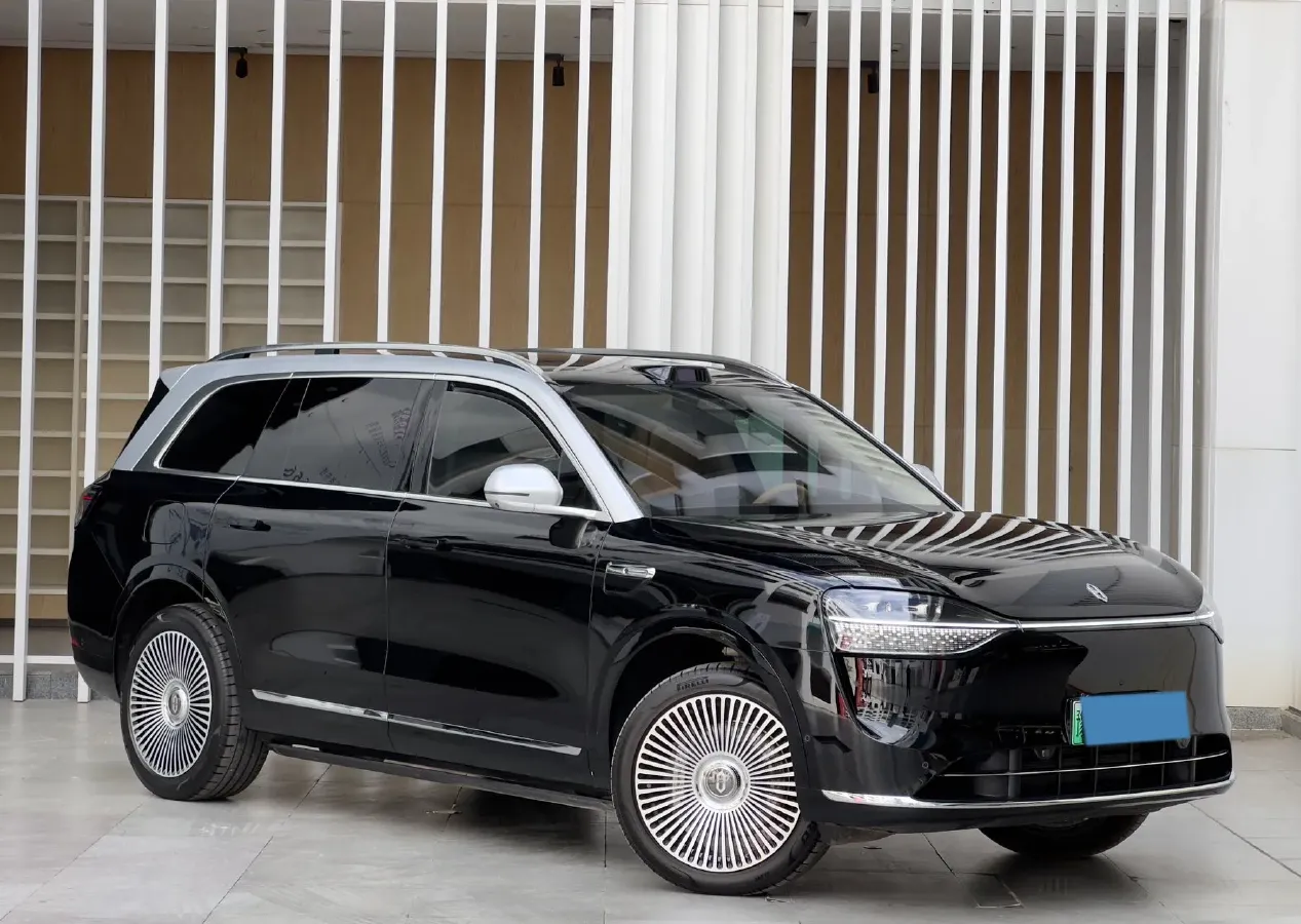 2025 AITO AITO M9 REEV 160HP REEV 52KWH,autocango,china used car exporter,china ev exporter,chinese used car exporter,chinese used ev exporter