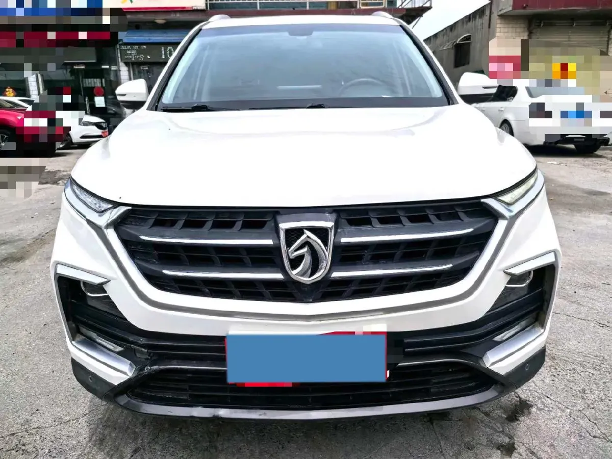2018 BaoJun 530 1.5T 150HP L4 6DCT,autocango,china used car exporter,china ev exporter,chinese used car exporter,chinese used ev exporter