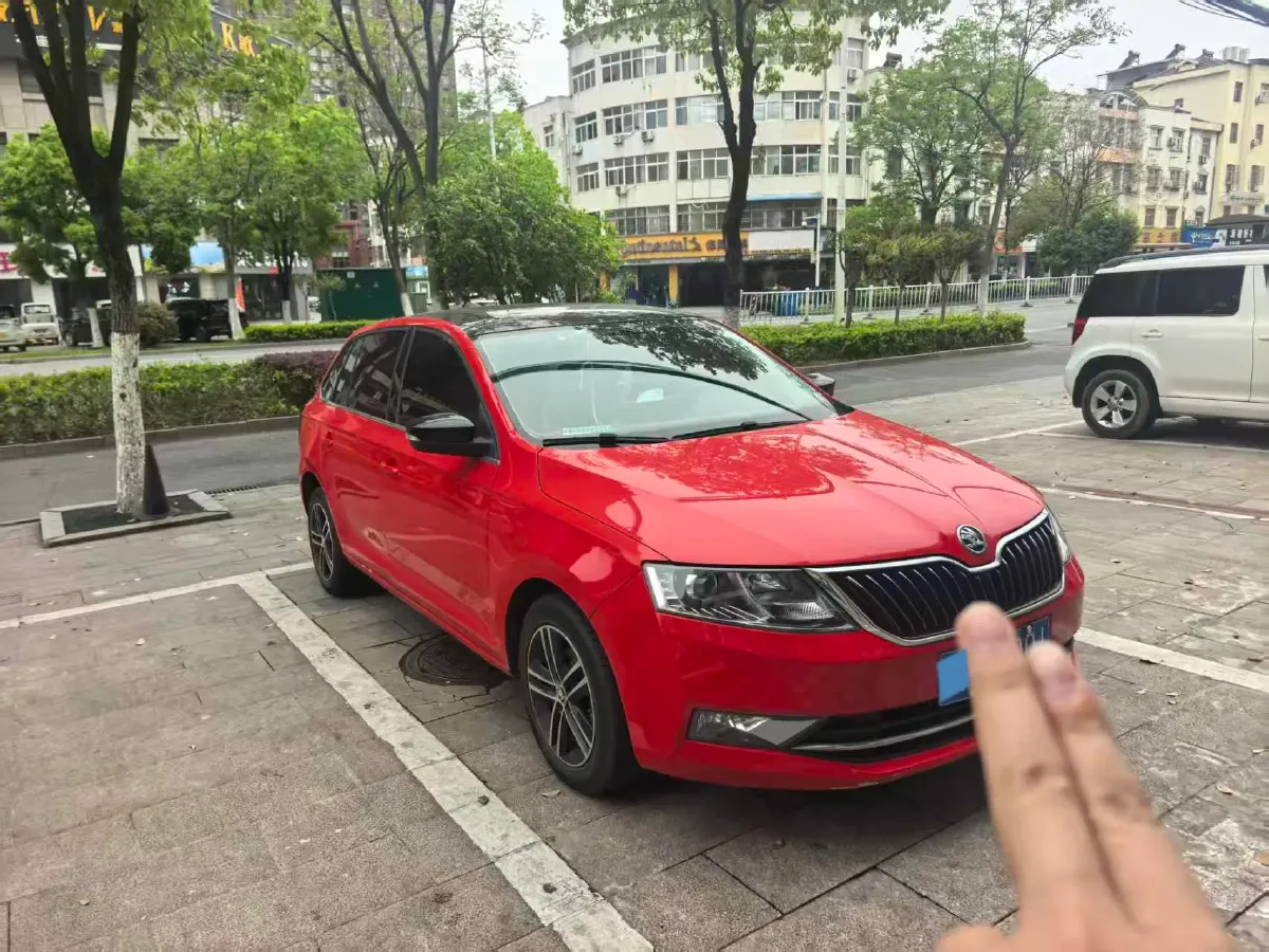 2018 Skoda Rapid Spaceback 1.6L 110HP L4 6AT,autocango,china used car exporter,china ev exporter,chinese used car exporter,chinese used ev exporter