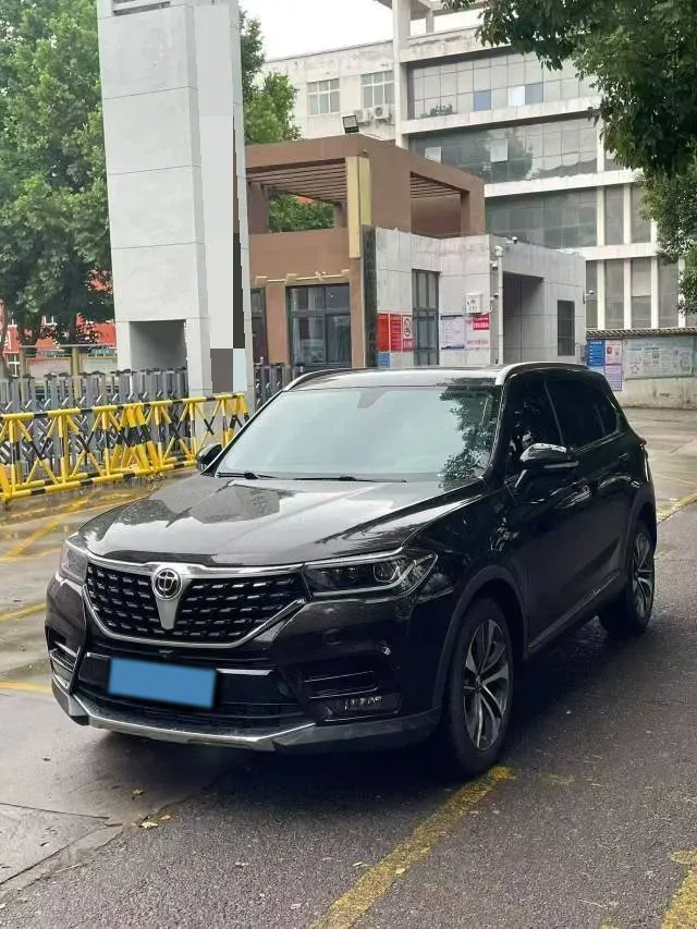 2018 Brilliance Auto V7 1.6T 204HP L4 7DCT,autocango,china used car exporter,china ev exporter,chinese used car exporter,chinese used ev exporter