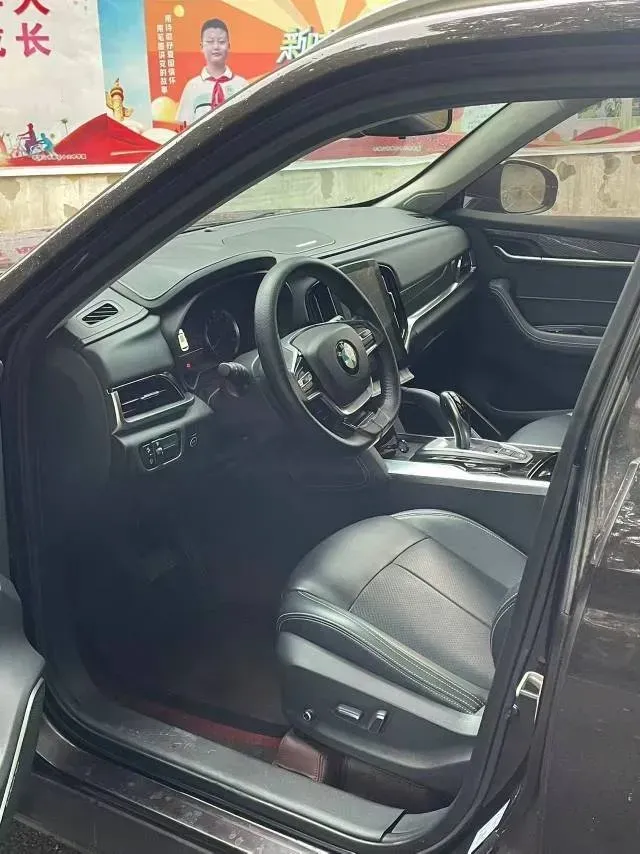 2018 Brilliance Auto V7 1.6T 204HP L4 7DCT,autocango,china used car exporter,china ev exporter,chinese used car exporter,chinese used ev exporter