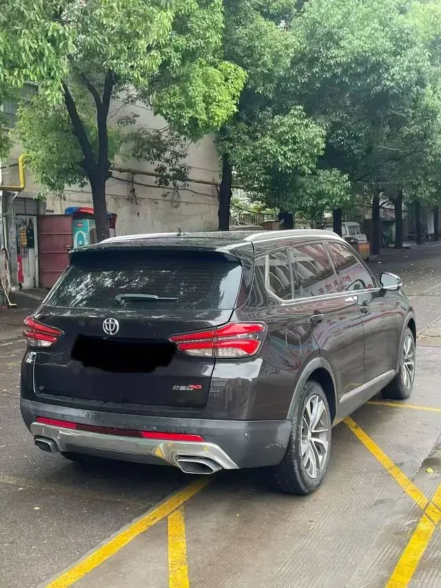 2018 Brilliance Auto V7 1.6T 204HP L4 7DCT,autocango,china used car exporter,china ev exporter,chinese used car exporter,chinese used ev exporter