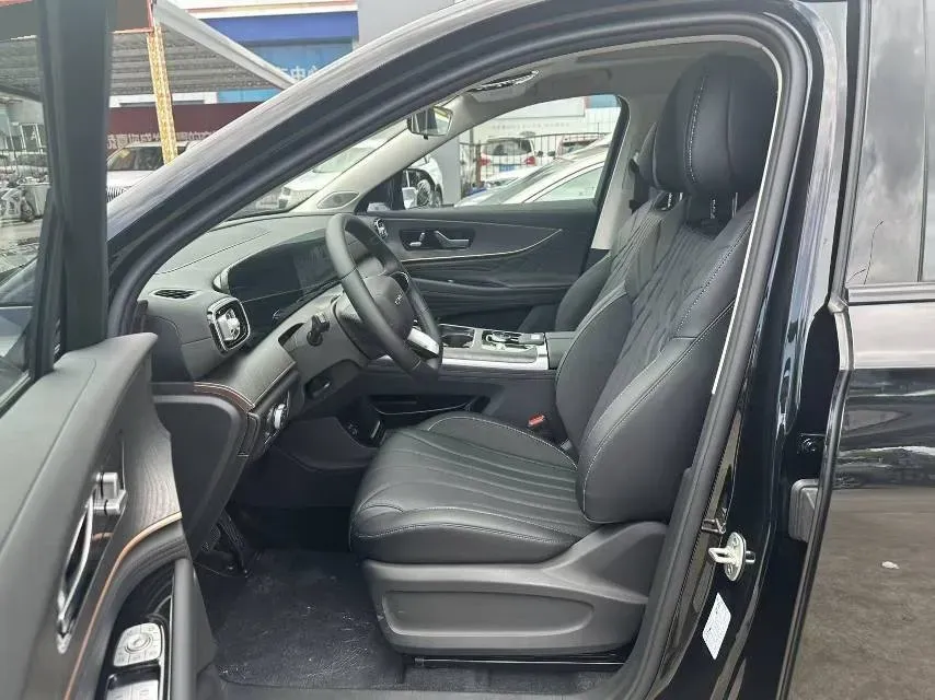 2025 Chery Tiggo 9 2.0T 261HP L4 7DCT,autocango,china used car exporter,china ev exporter,chinese used car exporter,chinese used ev exporter