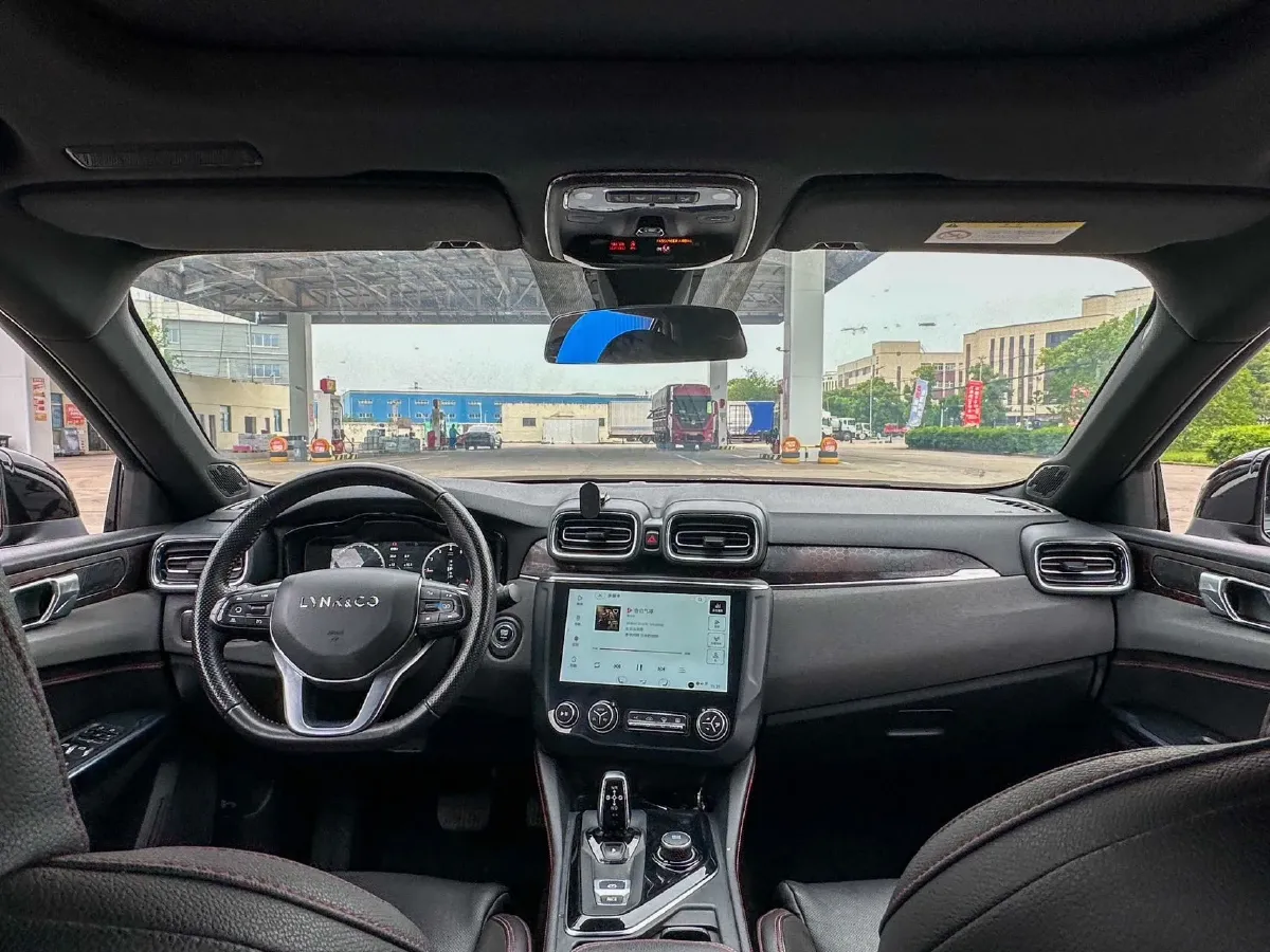 2019 Qoros 5 1.6T 197HP L4 7DCT,autocango,china used car exporter,china ev exporter,chinese used car exporter,chinese used ev exporter