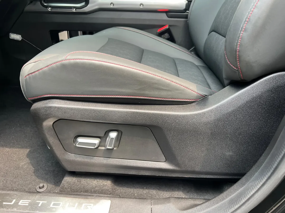 2023 Jetour Traveller 2.0T 254HP L4 7DCT,autocango,china used car exporter,china ev exporter,chinese used car exporter,chinese used ev exporter