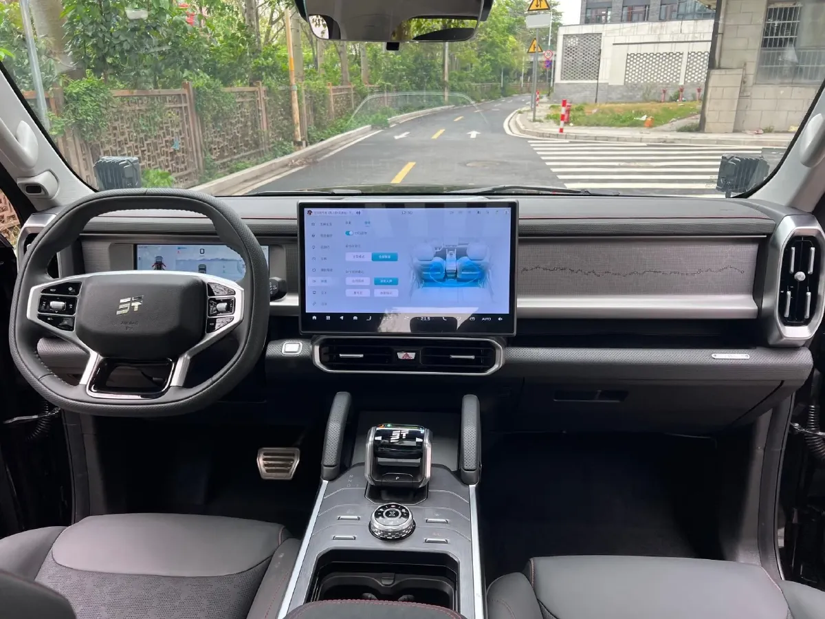 2023 Jetour Traveller 2.0T 254HP L4 7DCT,autocango,china used car exporter,china ev exporter,chinese used car exporter,chinese used ev exporter