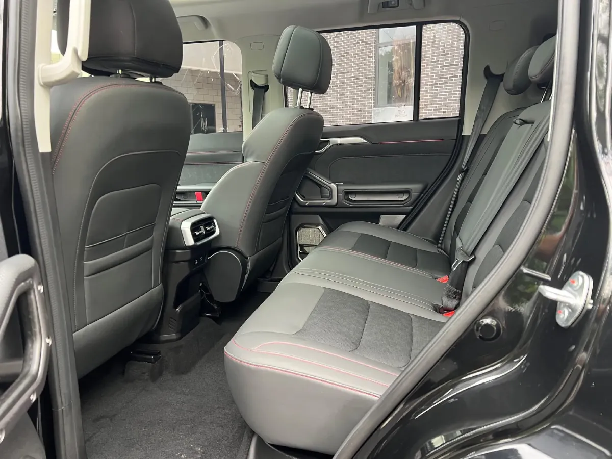2023 Jetour Traveller 2.0T 254HP L4 7DCT,autocango,china used car exporter,china ev exporter,chinese used car exporter,chinese used ev exporter