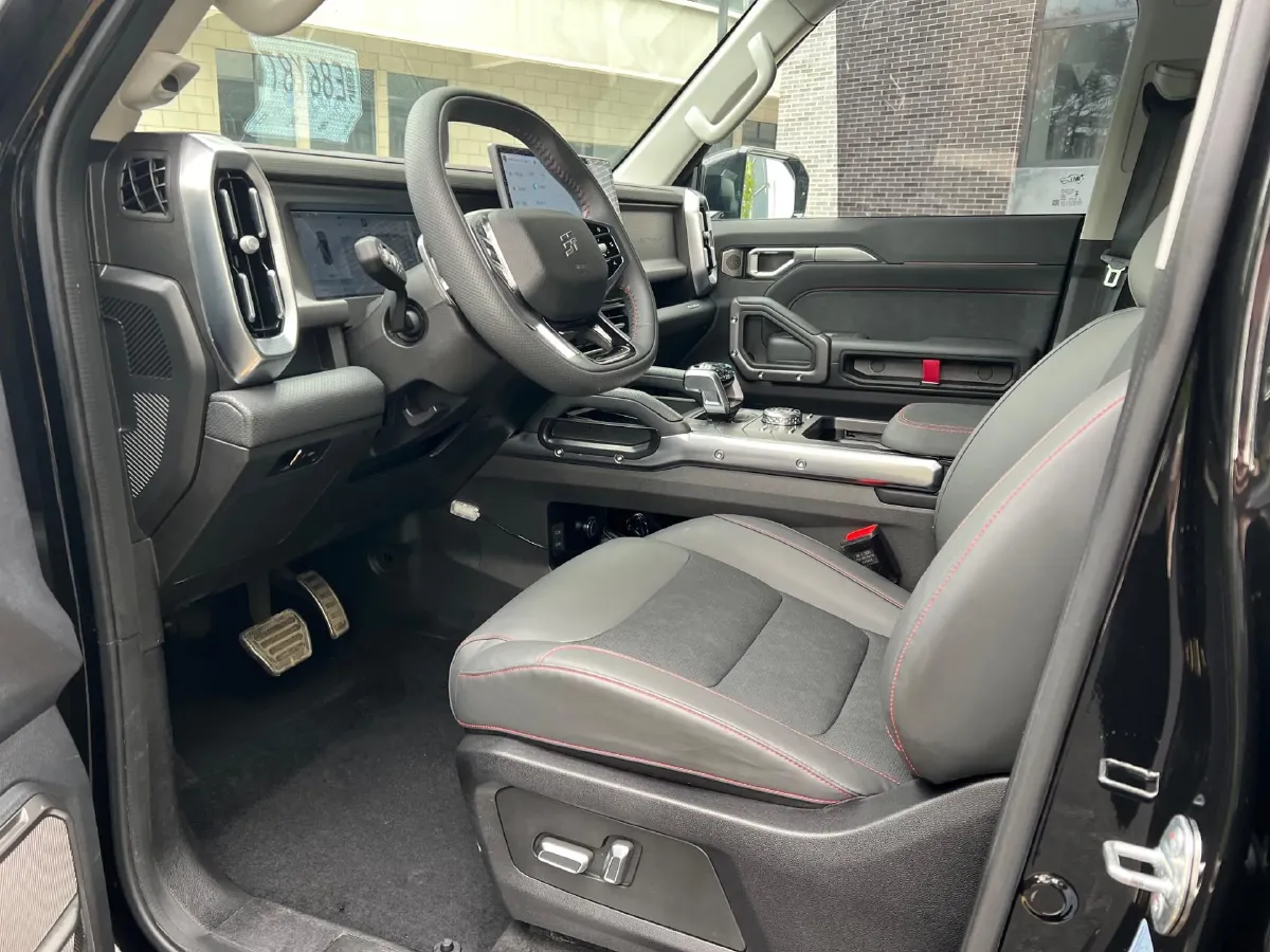2023 Jetour Traveller 2.0T 254HP L4 7DCT,autocango,china used car exporter,china ev exporter,chinese used car exporter,chinese used ev exporter