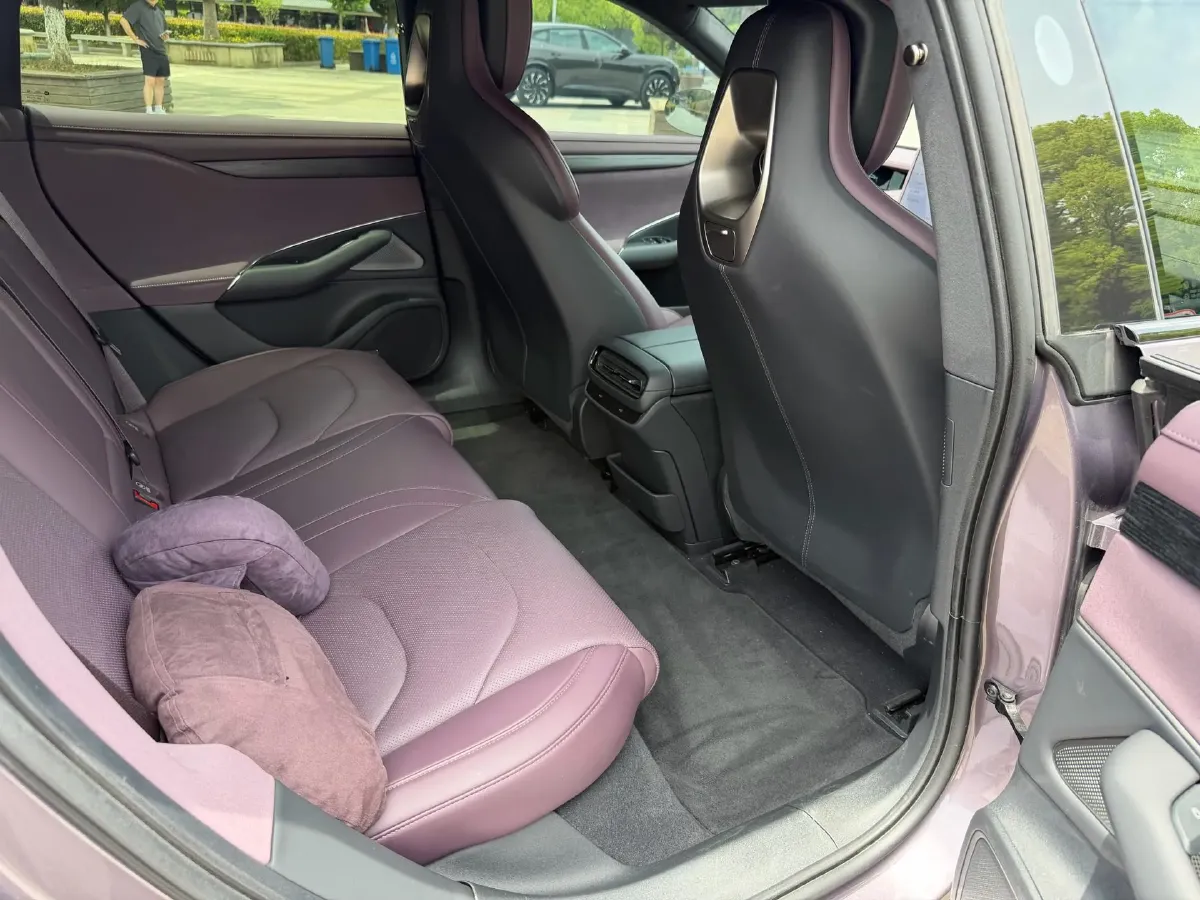 2024 MI SU7 BEV 101KWH,autocango,china used car exporter,china ev exporter,chinese used car exporter,chinese used ev exporter