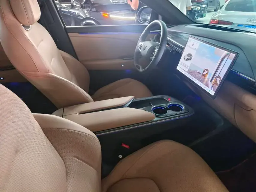 2025 MAXUS G10 2.0T 261HP L4 8AT,autocango,china used car exporter,china ev exporter,chinese used car exporter,chinese used ev exporter
