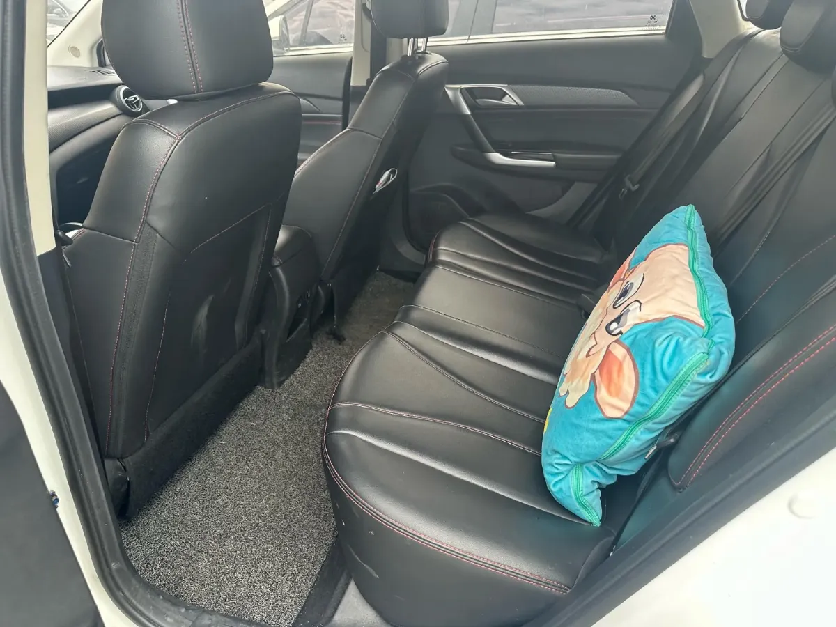 2022 Bestune B70 2.0T 224HP L4 6AT,autocango,china used car exporter,china ev exporter,chinese used car exporter,chinese used ev exporter