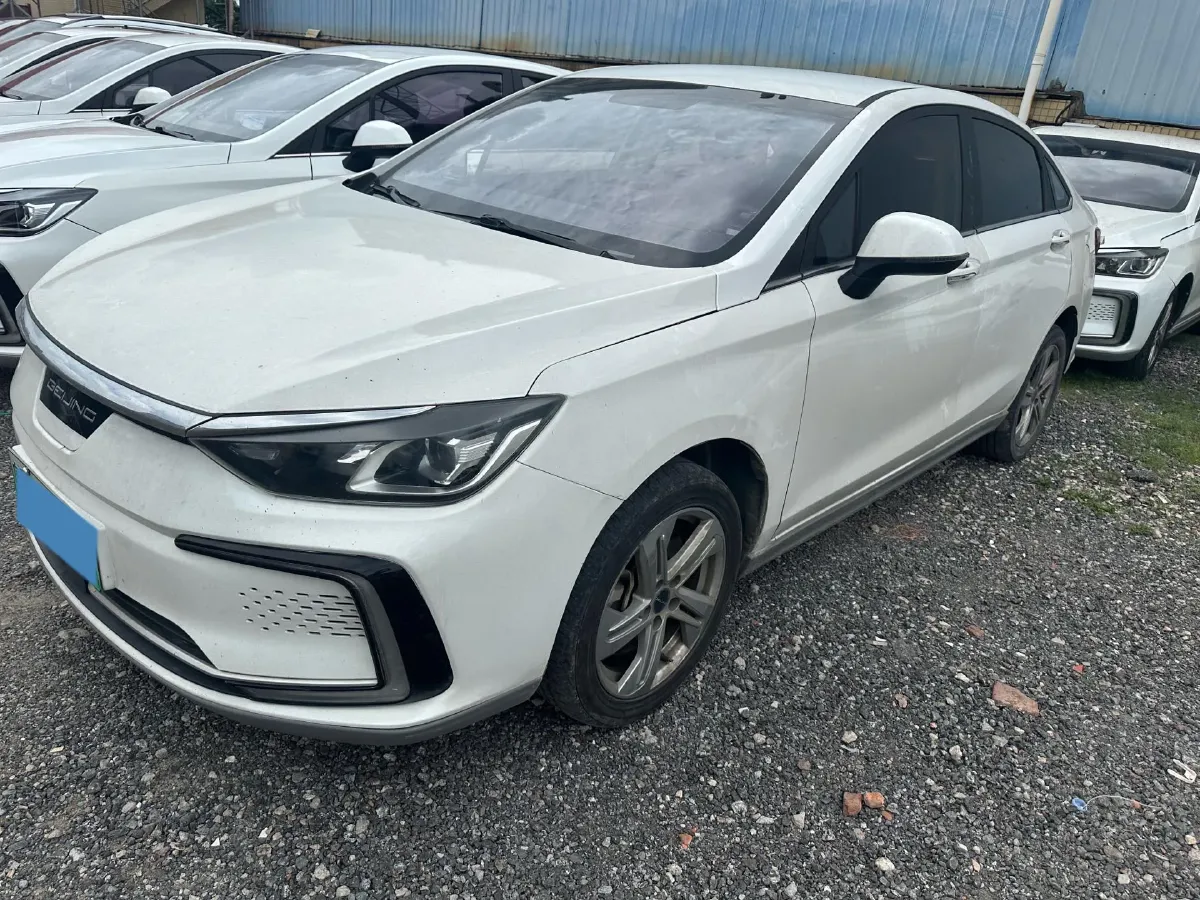 2022 Bestune B70 2.0T 224HP L4 6AT,autocango,china used car exporter,china ev exporter,chinese used car exporter,chinese used ev exporter