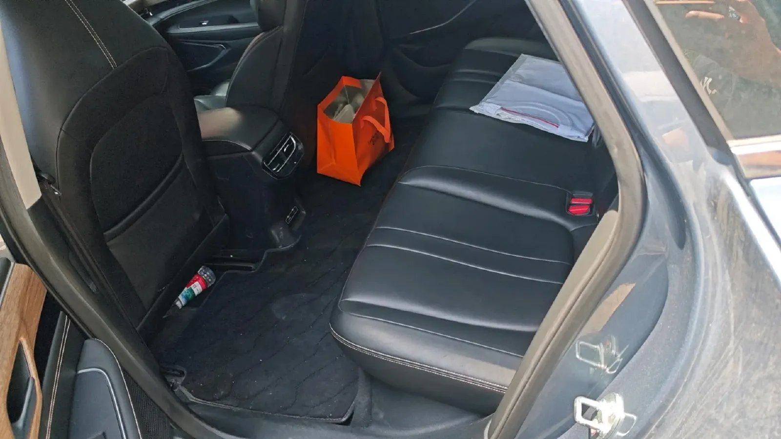 2022 Chevrolet Menlo BEV 61.1KWH,autocango,china used car exporter,china ev exporter,chinese used car exporter,chinese used ev exporter