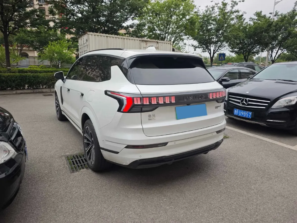 2023 LYNK&CO 09 EM-P 2.0T 254HP L4 3DHT PHEV 40.1KWH,autocango,china used car exporter,china ev exporter,chinese used car exporter,chinese used ev exporter