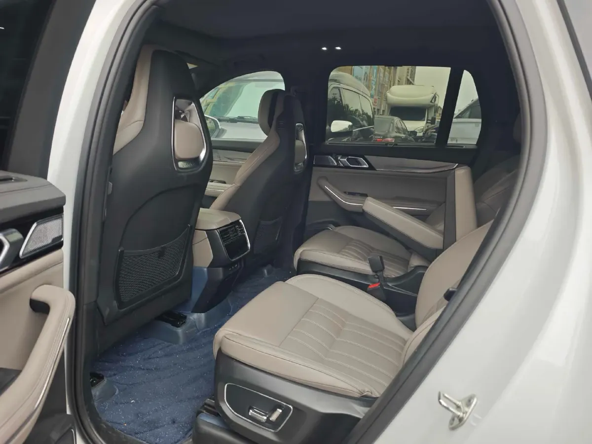 2023 LYNK&CO 09 EM-P 2.0T 254HP L4 3DHT PHEV 40.1KWH,autocango,china used car exporter,china ev exporter,chinese used car exporter,chinese used ev exporter
