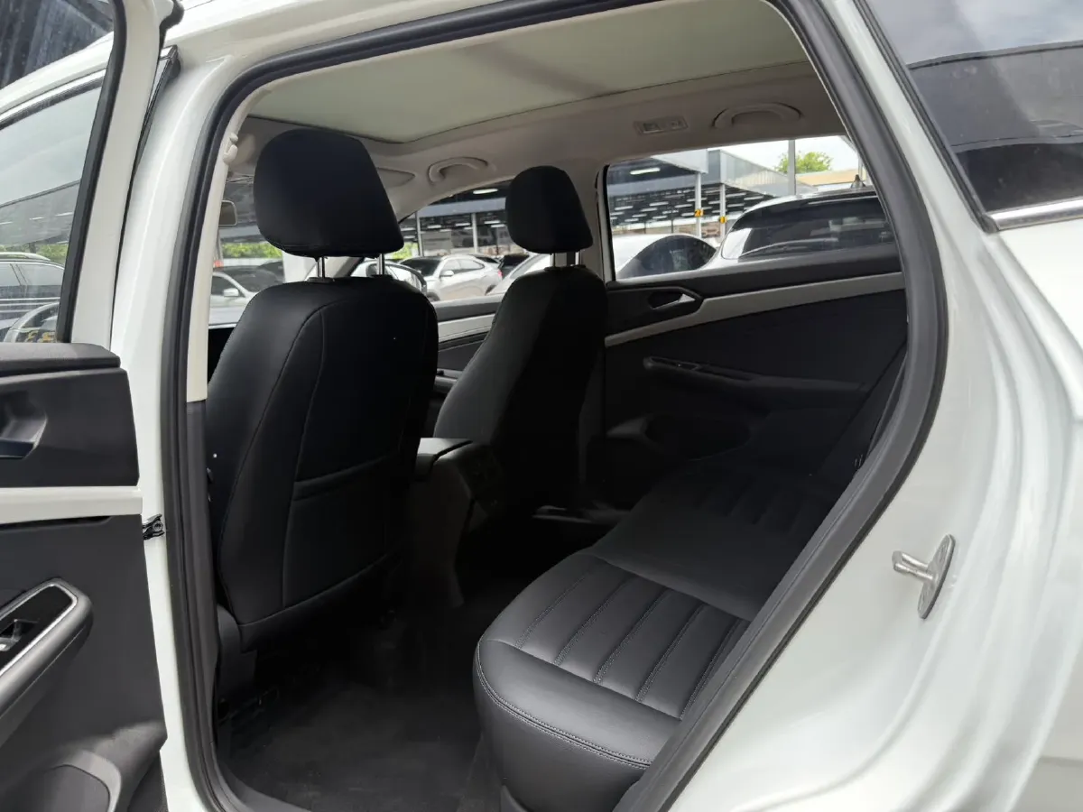 2023 Jetta VS7 1.4T 150HP L4 6AT,autocango,china used car exporter,china ev exporter,chinese used car exporter,chinese used ev exporter