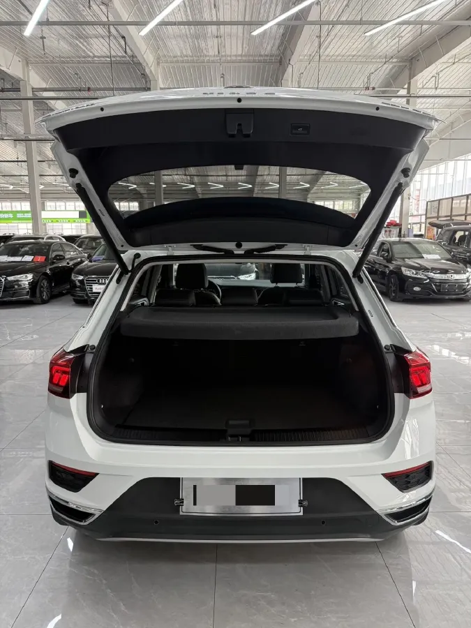 2022 Volkswagen T-Roc 1.4T 150HP L4 7DCT,autocango,china used car exporter,china ev exporter,chinese used car exporter,chinese used ev exporter