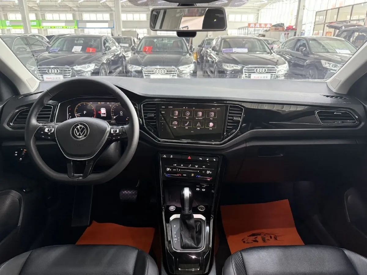 2022 Volkswagen T-Roc 1.4T 150HP L4 7DCT,autocango,china used car exporter,china ev exporter,chinese used car exporter,chinese used ev exporter