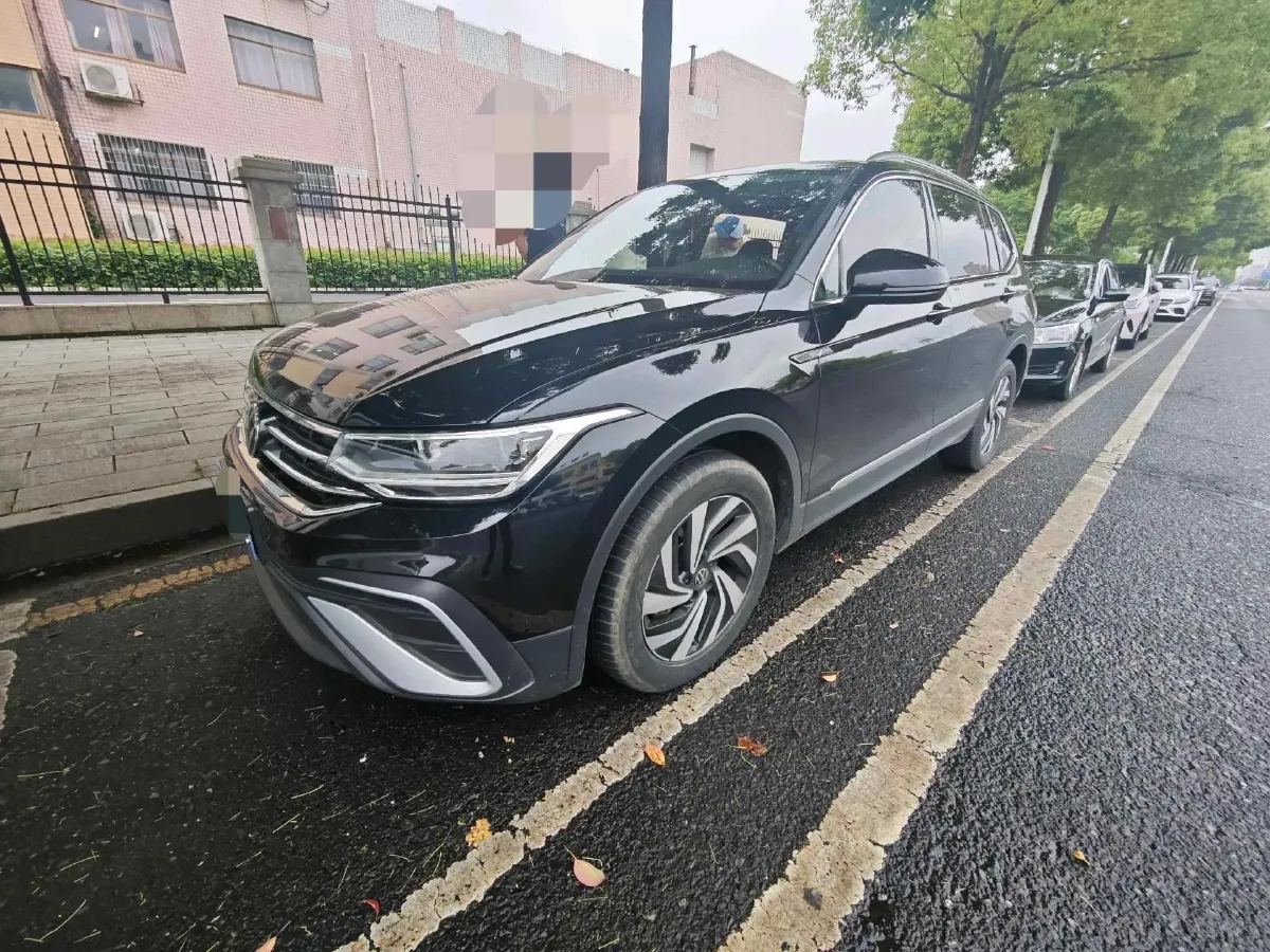 2023 Volkswagen Tiguan L 1.5T 160HP L4 7DCT,autocango,china used car exporter,china ev exporter,chinese used car exporter,chinese used ev exporter