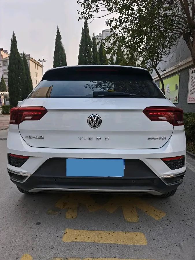 2019 Volkswagen T-Roc 1.4T 131HP L4 7DCT,autocango,china used car exporter,china ev exporter,chinese used car exporter,chinese used ev exporter