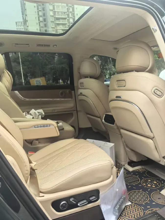 2024 AITO AITO M9 1.5T 152HP L4 REEV 42KWH,autocango,china used car exporter,china ev exporter,chinese used car exporter,chinese used ev exporter