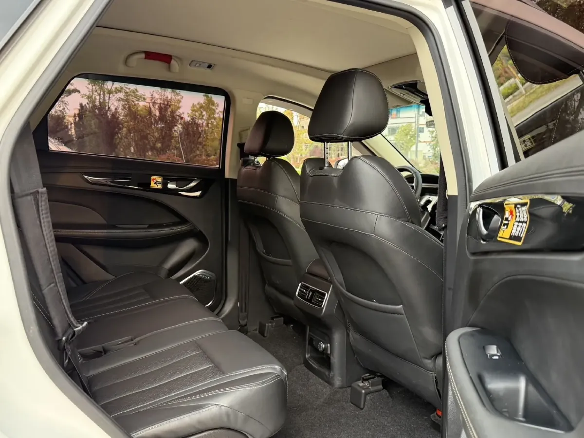 2019 Jetour X90 1.5T 156HP L4 6MT,autocango,china used car exporter,china ev exporter,chinese used car exporter,chinese used ev exporter
