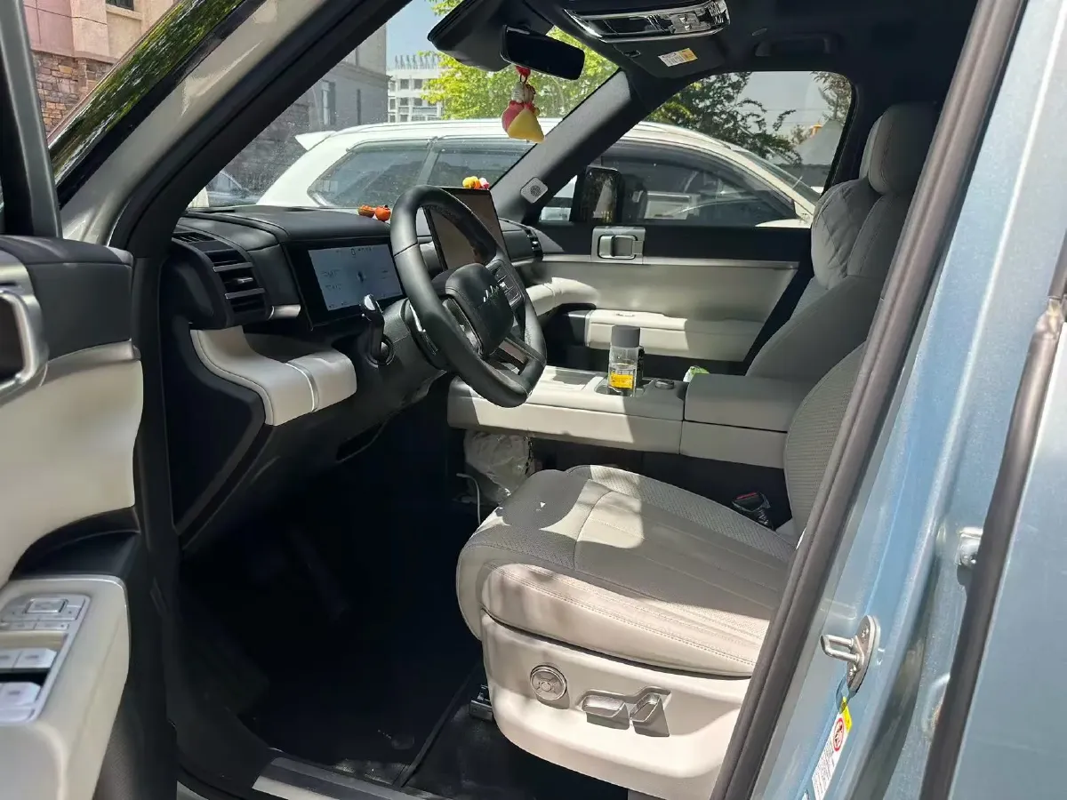 2025 FangChengBao Tai 7 1.5T 156HP L4 E-CVT PHEV,autocango,china used car exporter,china ev exporter,chinese used car exporter,chinese used ev exporter