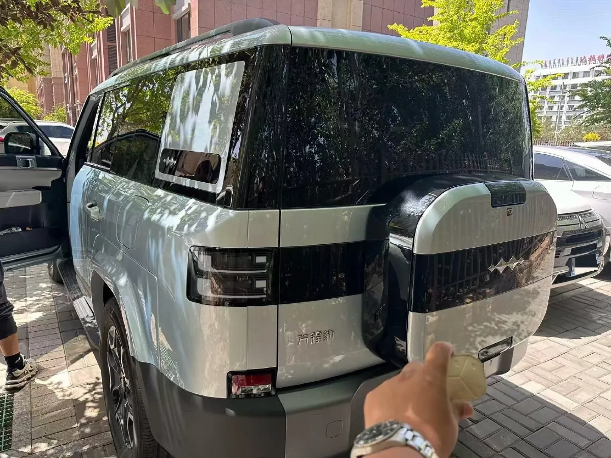 2025 FangChengBao Tai 7 1.5T 156HP L4 E-CVT PHEV,autocango,china used car exporter,china ev exporter,chinese used car exporter,chinese used ev exporter
