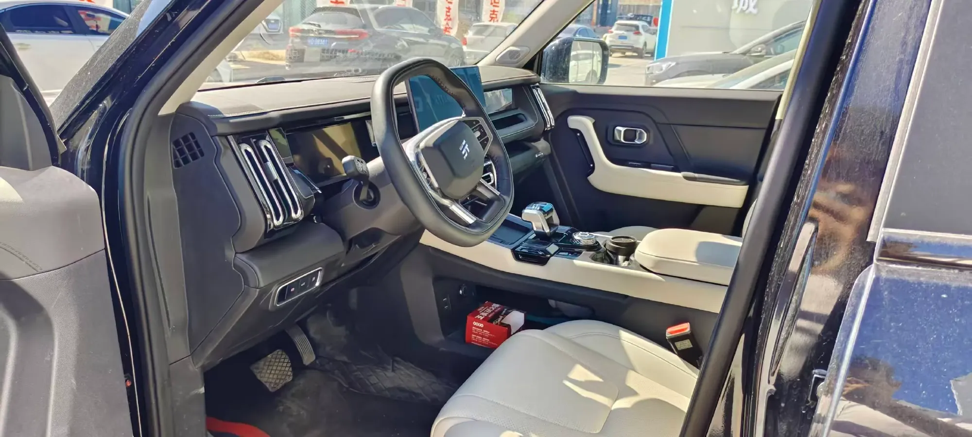 2025 MAXUS XinTu V70 2.0T 150HP L4 9AT,autocango,china used car exporter,china ev exporter,chinese used car exporter,chinese used ev exporter
