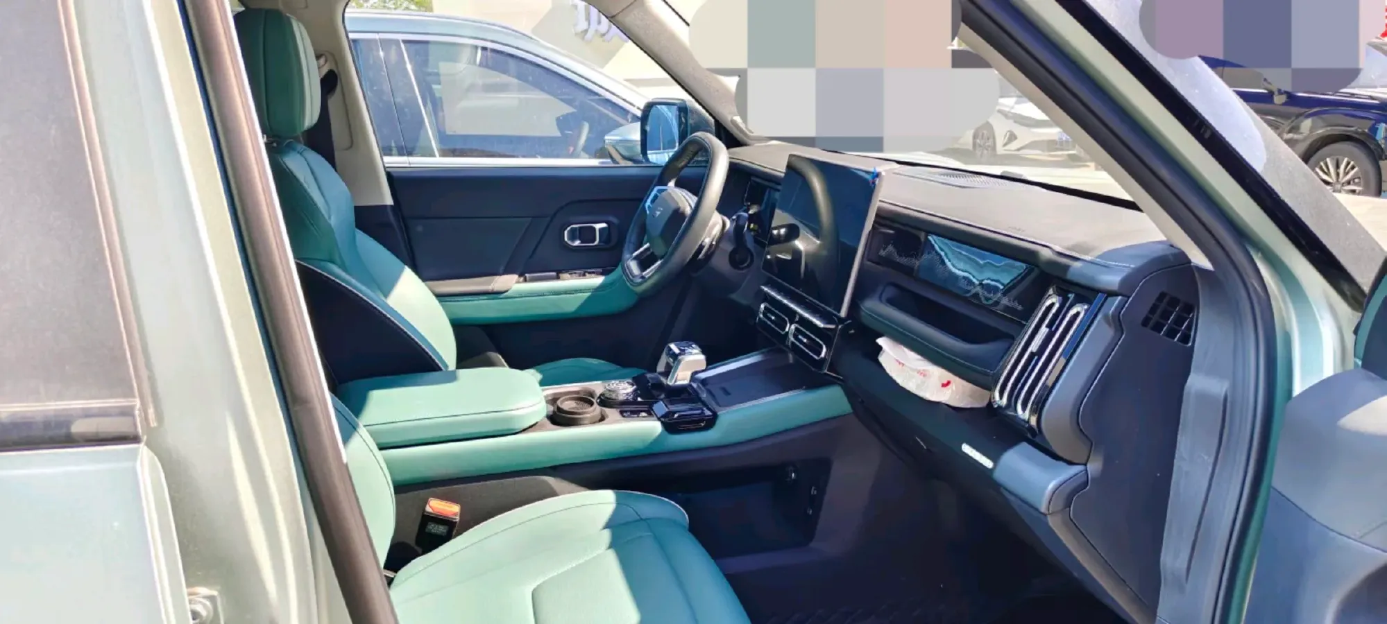 2025 Jetour Traveller 2.0T 254HP L4 7DCT,autocango,china used car exporter,china ev exporter,chinese used car exporter,chinese used ev exporter