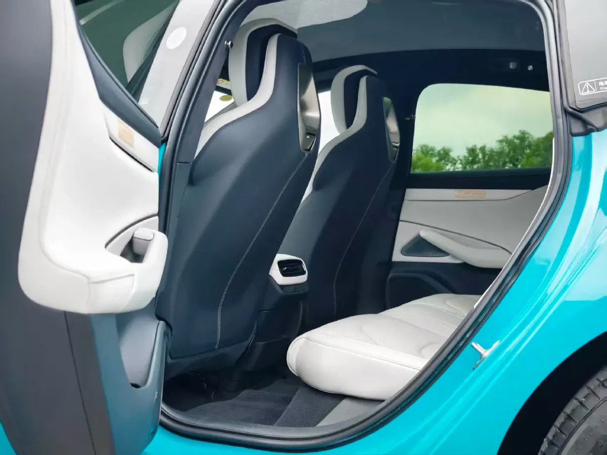 2024 MI SU7 BEV 101KWH,autocango,china used car exporter,china ev exporter,chinese used car exporter,chinese used ev exporter