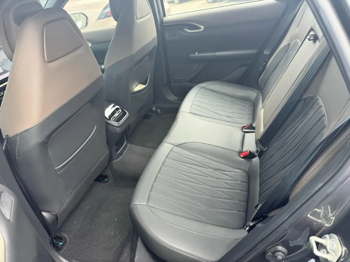 2026 ChangAn Eado 1.5T 192HP L4 7DCT,autocango,china used car exporter,china ev exporter,chinese used car exporter,chinese used ev exporter