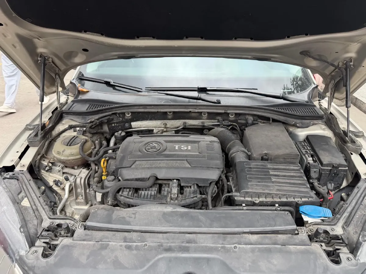 2018 Nissan Terra 2.5L 184HP L4 7AT,autocango,china used car exporter,china ev exporter,chinese used car exporter,chinese used ev exporter