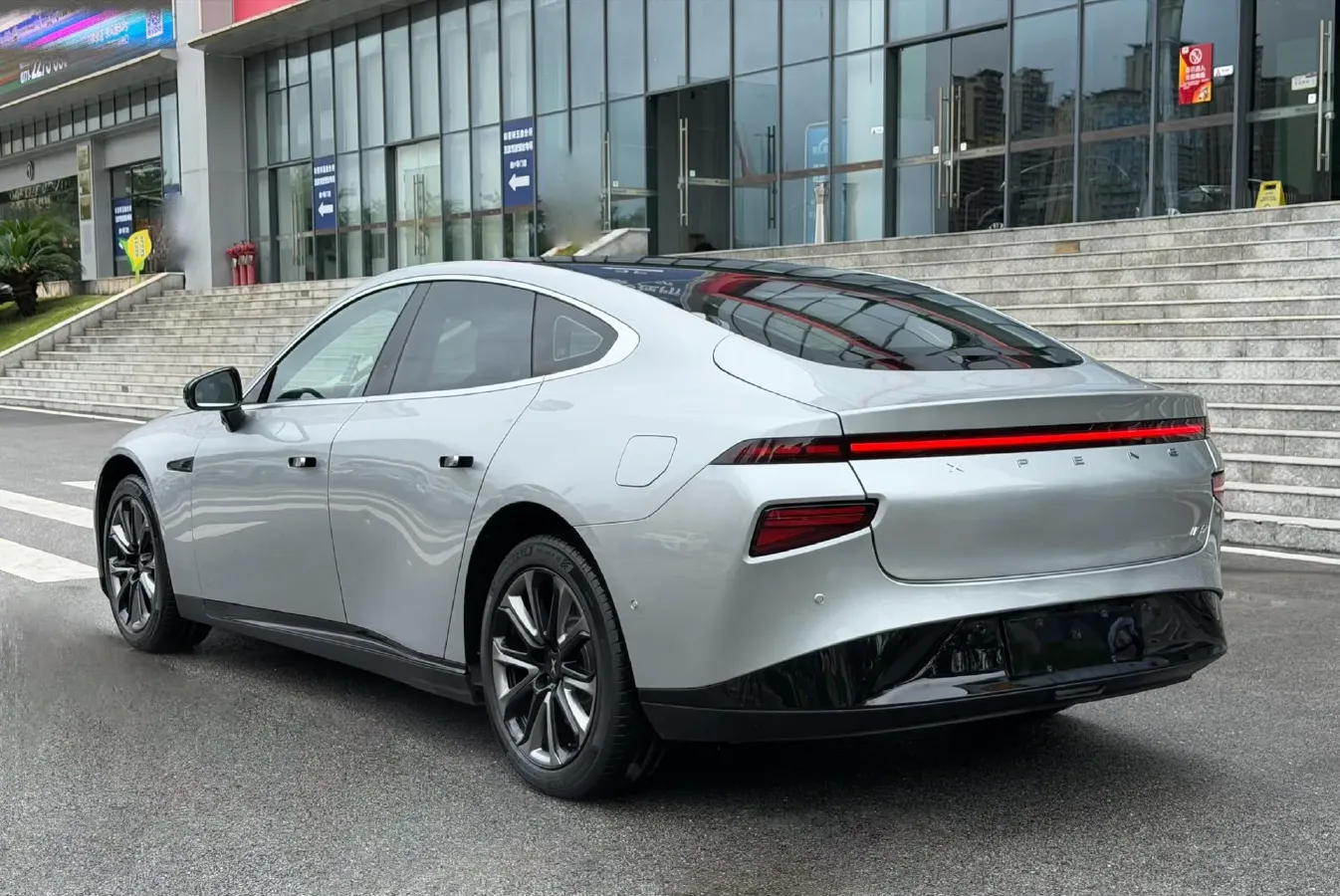 2022 Xpeng P7 BEV 60.2KWH,autocango,china used car exporter,china ev exporter,chinese used car exporter,chinese used ev exporter