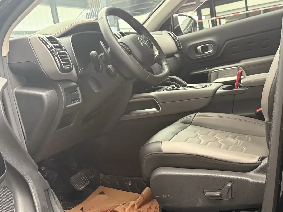2019 Citroen C5 Aircross 1.6T 170HP L4 6AT,autocango,china used car exporter,china ev exporter,chinese used car exporter,chinese used ev exporter
