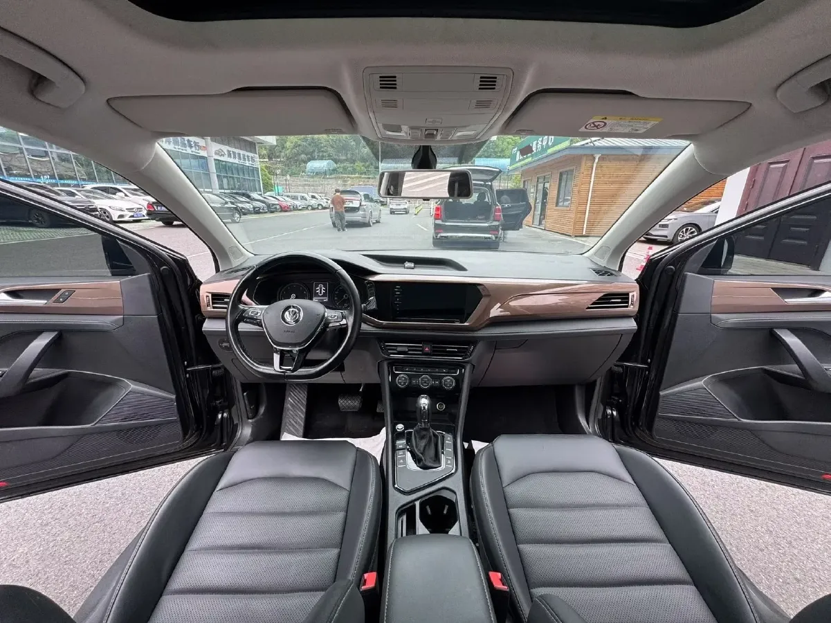 2020 Volkswagen Tharu 1.4T 150HP L4 7DCT,autocango,china used car exporter,china ev exporter,chinese used car exporter,chinese used ev exporter