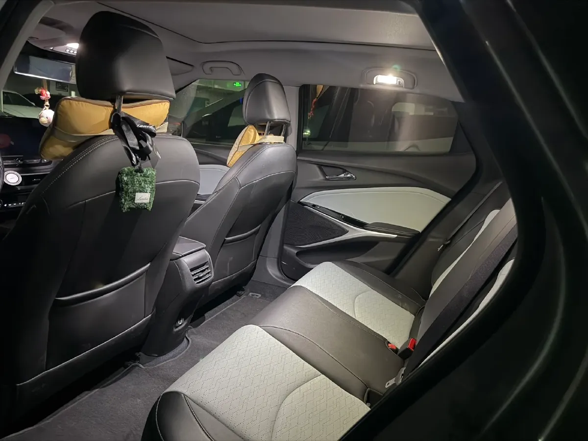 2020 Chevrolet Menlo BEV 52.5KWH,autocango,china used car exporter,china ev exporter,chinese used car exporter,chinese used ev exporter