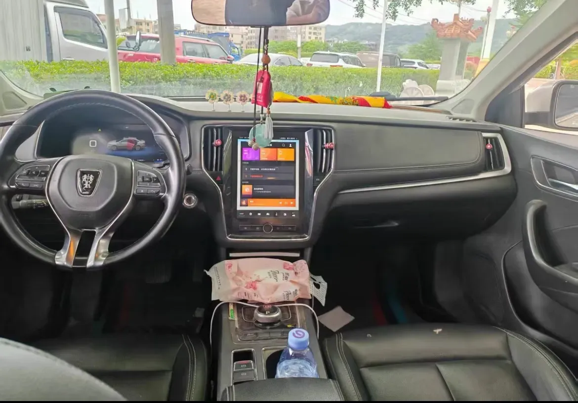 2017 Roewe i6 1.0T 125HP L3 2AT PHEV,autocango,china used car exporter,china ev exporter,chinese used car exporter,chinese used ev exporter