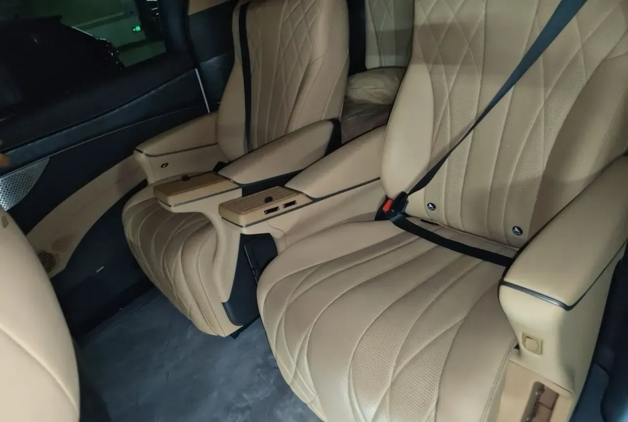 2025 Denza D9 1.5T 156HP L4 E-CVT PHEV 40KWH,autocango,china used car exporter,china ev exporter,chinese used car exporter,chinese used ev exporter