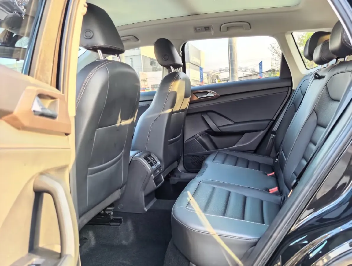 2022 Volkswagen Tharu 1.4T 150HP L4 7DCT,autocango,china used car exporter,china ev exporter,chinese used car exporter,chinese used ev exporter