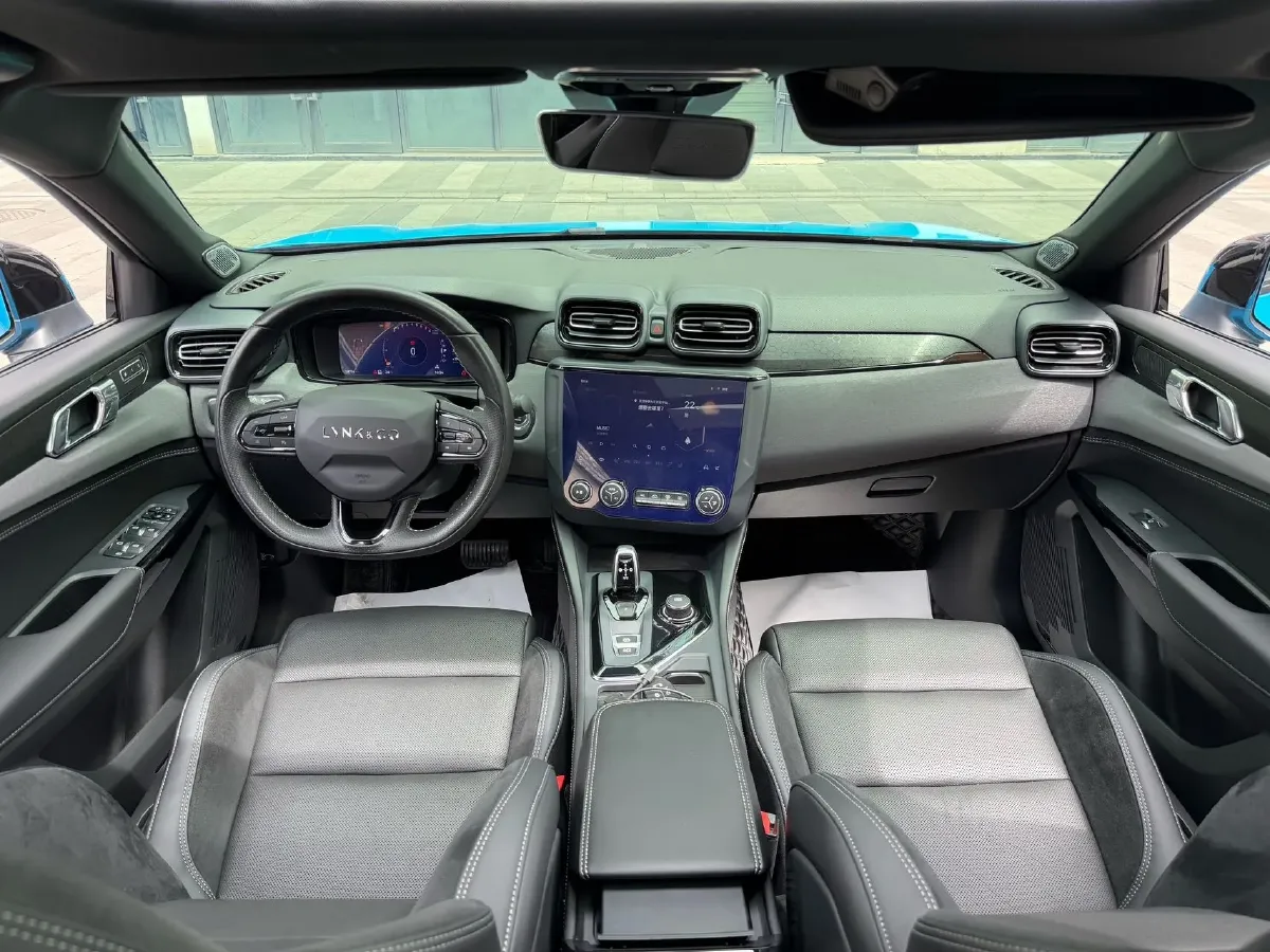 2022 LYNK&CO 03 2.0T 190HP L4 7DCT,autocango,china used car exporter,china ev exporter,chinese used car exporter,chinese used ev exporter