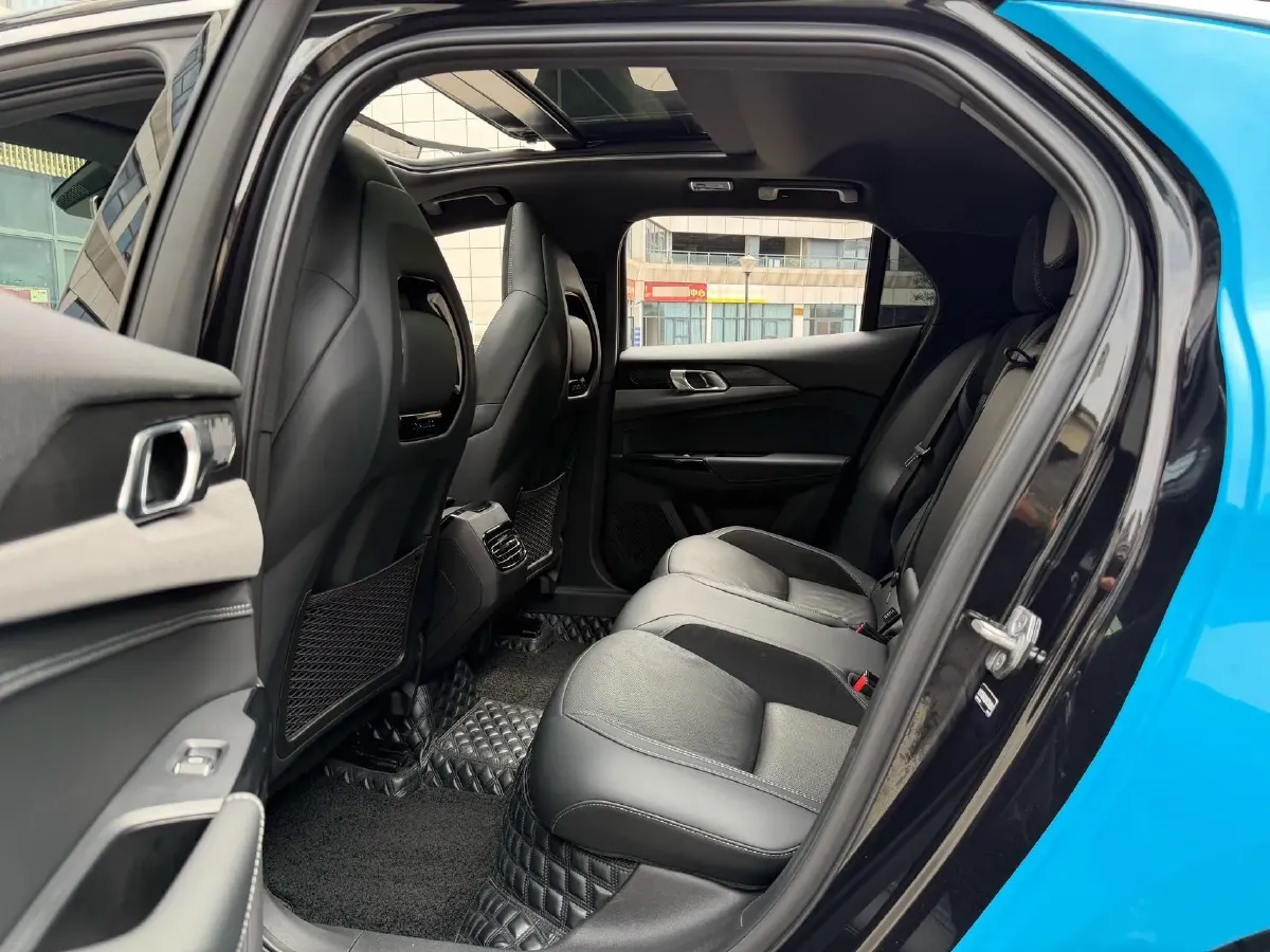 2022 LYNK&CO 03 2.0T 190HP L4 7DCT,autocango,china used car exporter,china ev exporter,chinese used car exporter,chinese used ev exporter