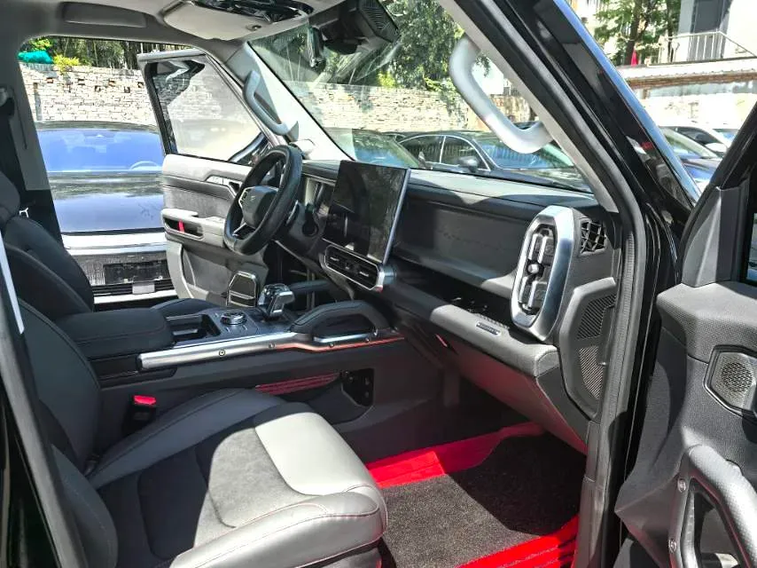 2023 Jetour Traveller 2.0T 254HP L4 8AT,autocango,china used car exporter,china ev exporter,chinese used car exporter,chinese used ev exporter